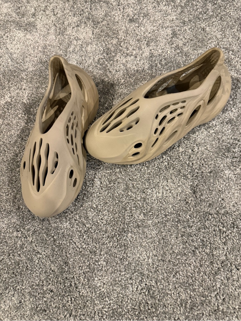 Yeezy Foam Runner Clog in Stone Sage Size 11